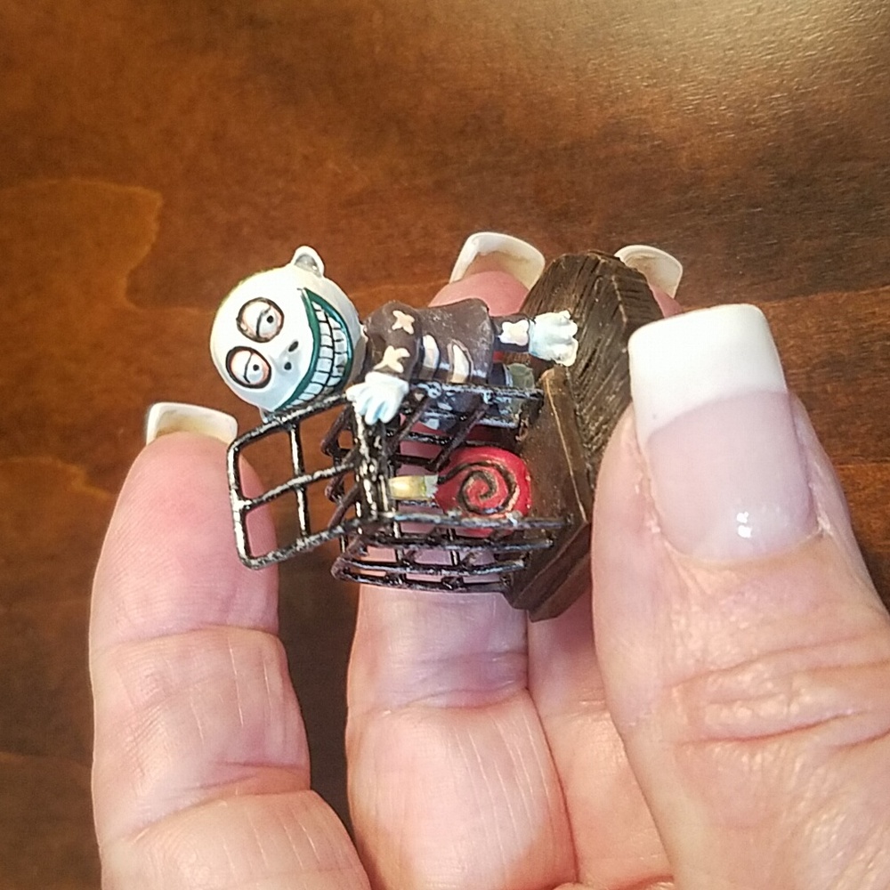 Hawthorne Village NBC Lock, Shock & Barrel-NIB! - Picture 4 of 7